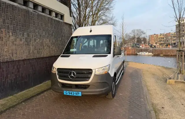 Rolstoeltaxi met leenrolstoel